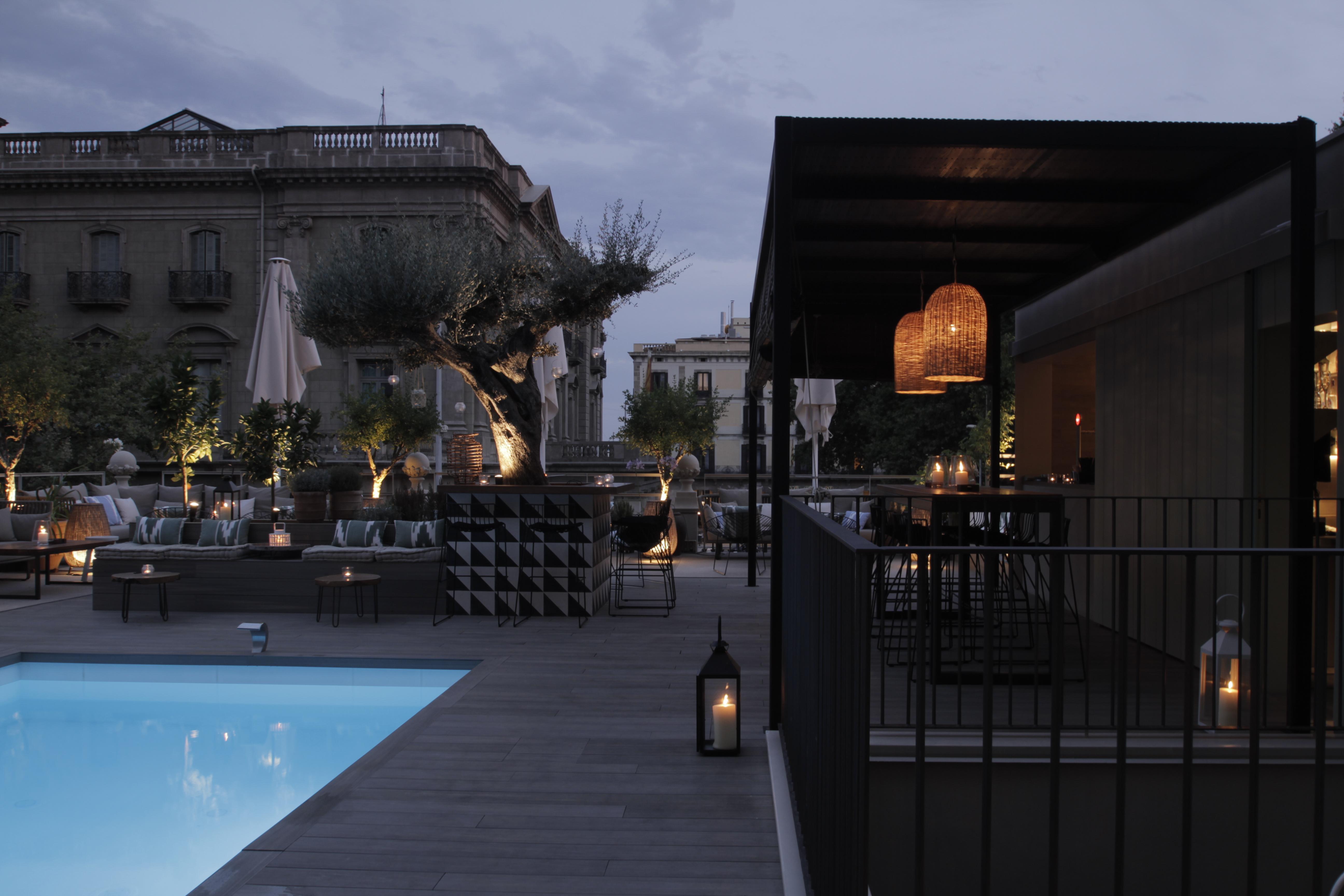 Hotel Oasis Barcelona Exterior photo
