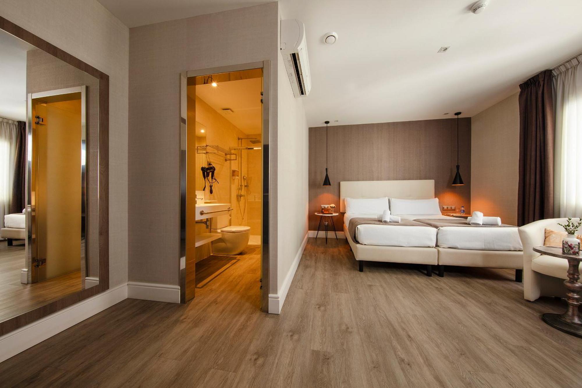 Hotel Oasis Barcelona Exterior photo